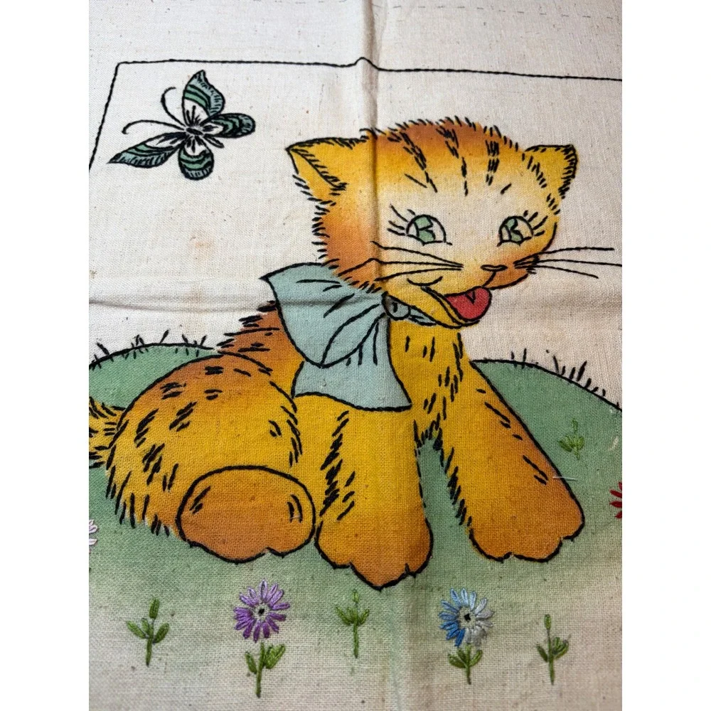 Vintage Embroidered Kitten Linen Unfinished Pillow Needs Batting and Closure‎